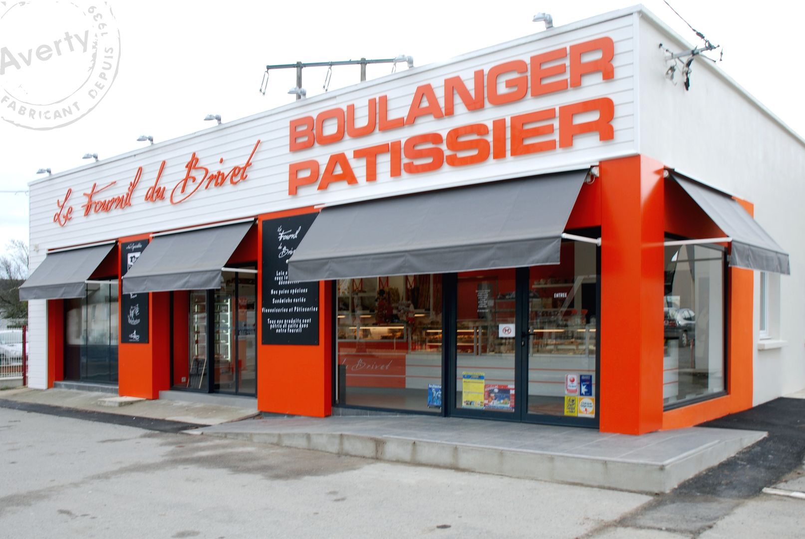 Façade boulangerie blanc orange