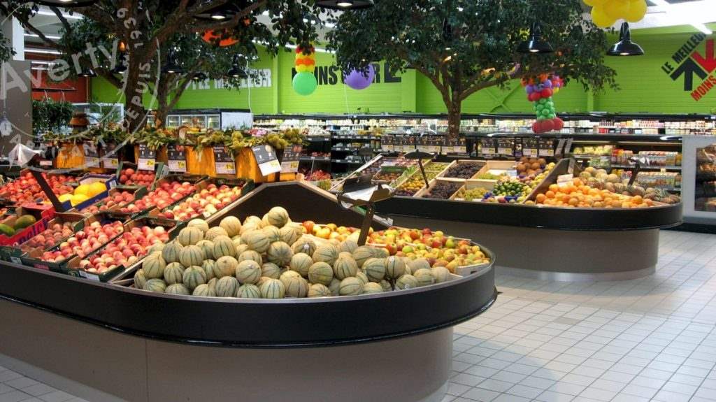 Intermarché Geneston meubles fruits et légumes