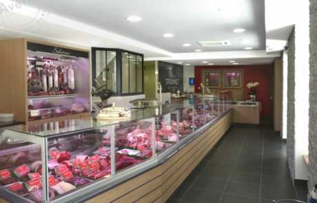 Boucherie rouge bois noir rainure