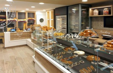 patisserie moulure blanc bois